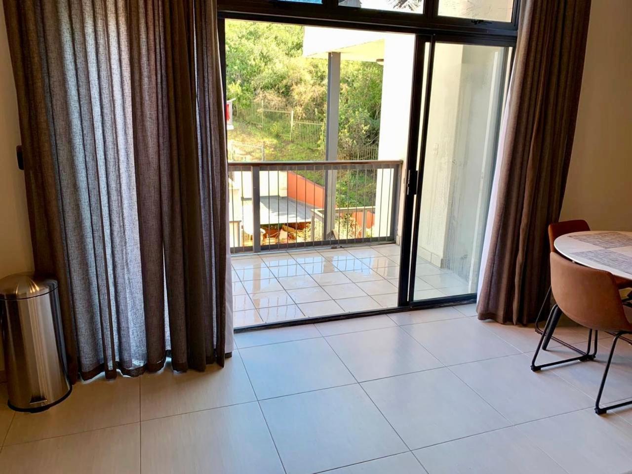 Oyster Lagoon Villa - Luxurious 2 Bed Apartment In Κνύσνα Εξωτερικό φωτογραφία