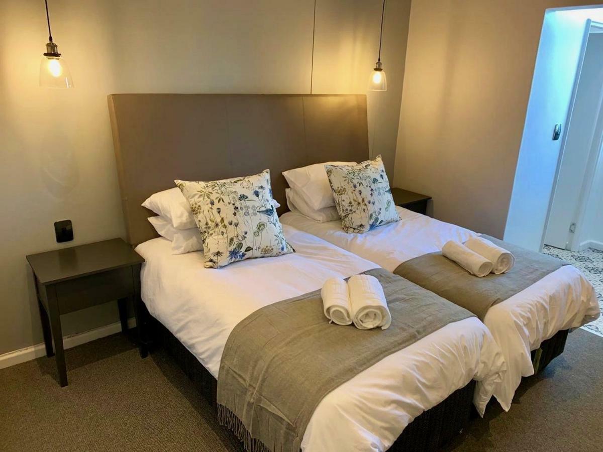 Oyster Lagoon Villa - Luxurious 2 Bed Apartment In Κνύσνα Εξωτερικό φωτογραφία